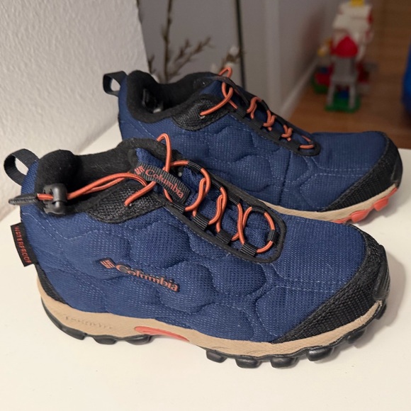 Columbia Youth 13 Waterproof Techlite Hiking Shoes - Picture 1 of 7